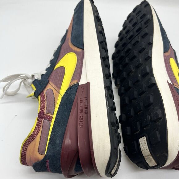 Nike Waffle One SE Race Running Shoes Dark Beetroot DD8014-600 Mens Size 10 - Picture 9 of 14